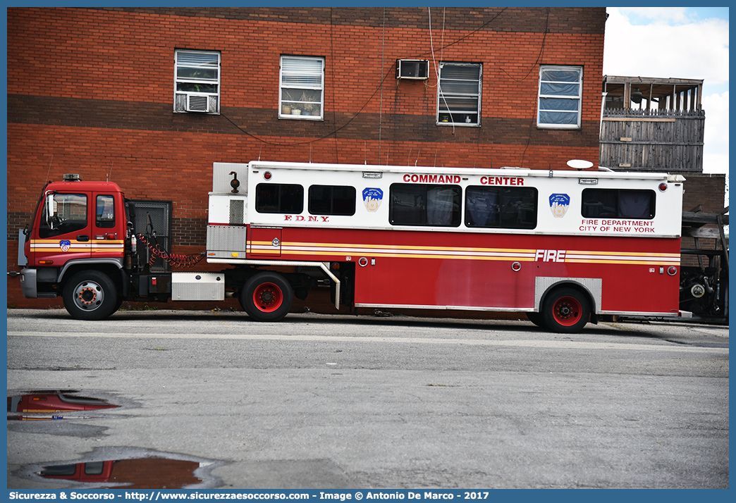 -
United States of America
New York Fire Department
GMC T8500
Parole chiave: United;States;of;America;USA;U.S.A.;NYFD;N.Y.F.D.;New;York;Fire;Department;GMC;T8500;Mobile;Command;Center