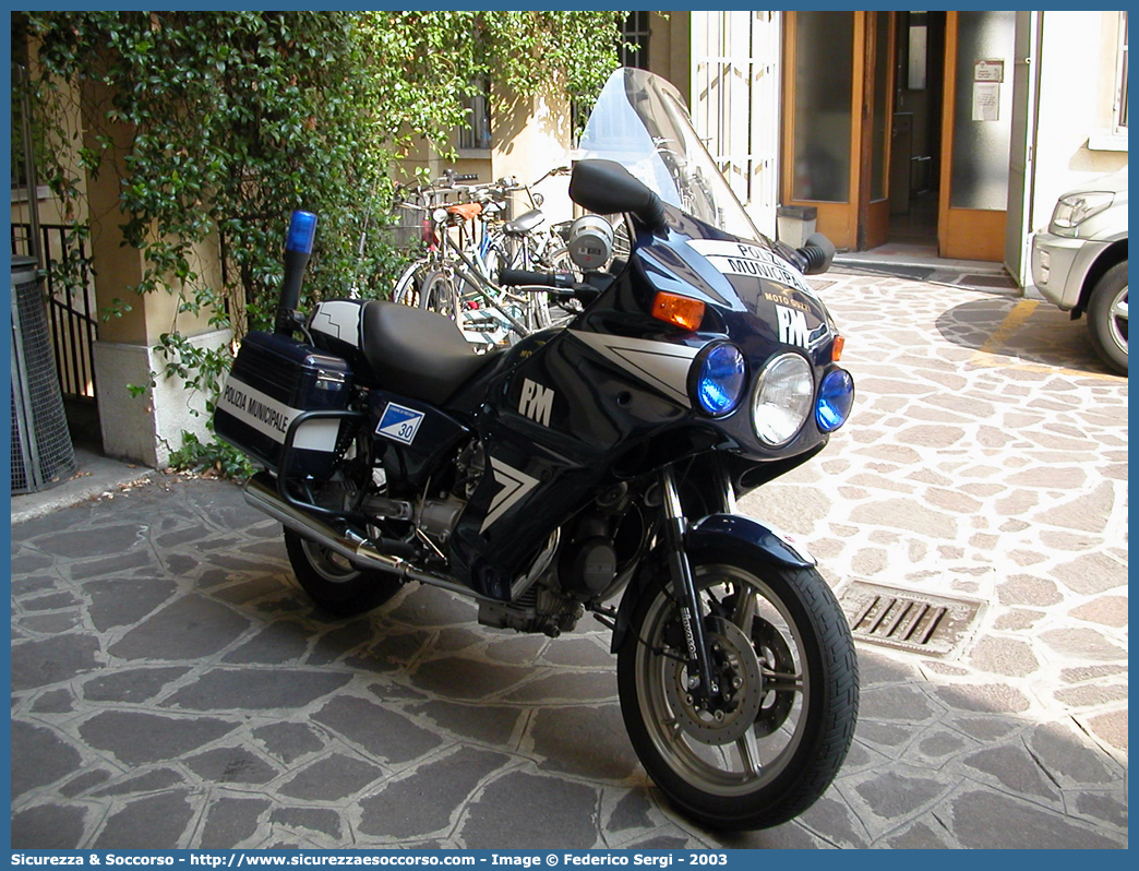 -
Polizia Municipale
Comune di Treviso
Moto Guzzi V75
Parole chiave: PL;P.L.;PM;P.M.;Polizia;Locale;Municipale;Treviso;Moto;Guzzi;V75