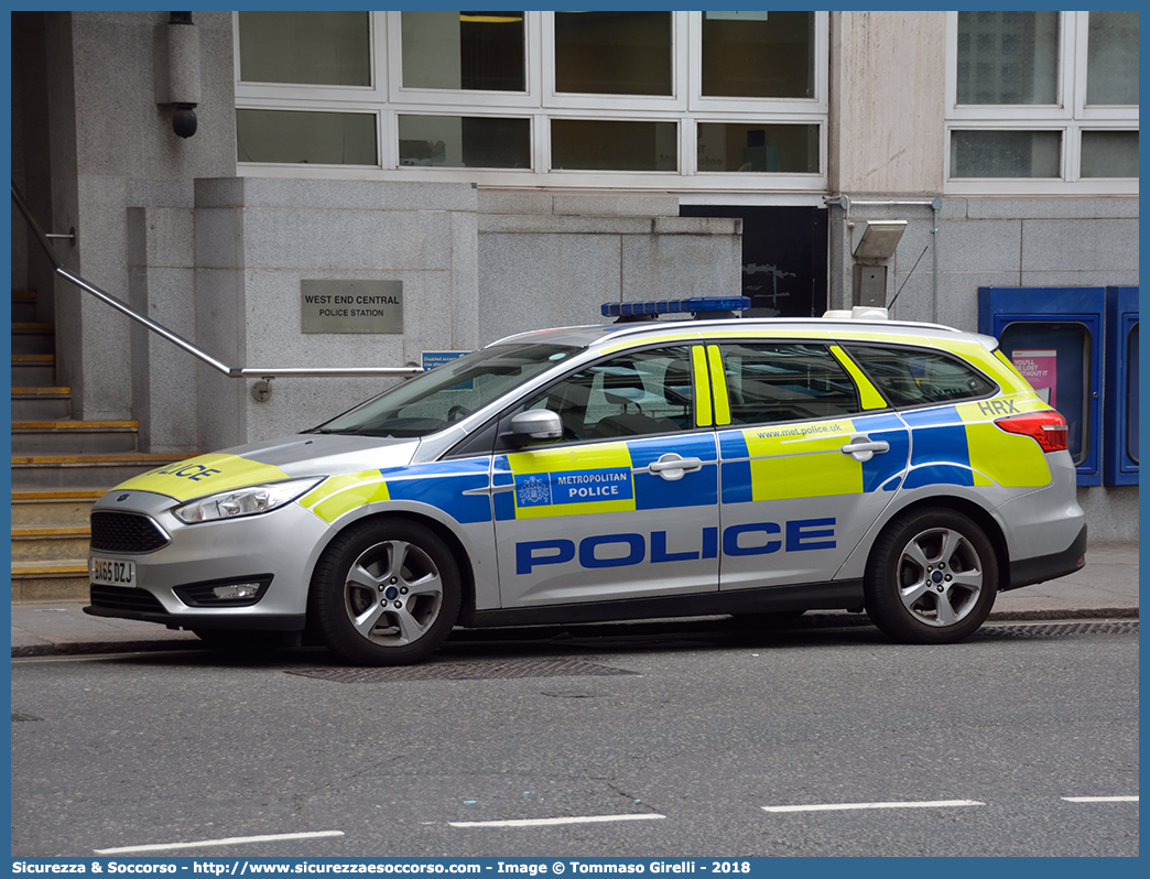 HRX
United Kingdom of Great Britain and Northern Ireland
Metropolitan Police
Ford Focus Estate III generation
Parole chiave: UK;United;Kingdom;Great;Britain;Northern;Ireland;Metropolitan;Police;Ford;Focus;Estate