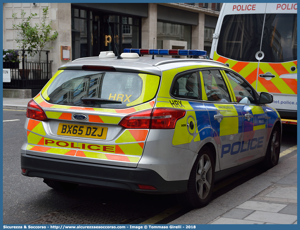 HRX
United Kingdom of Great Britain and Northern Ireland
Metropolitan Police
Ford Focus Estate III generation
Parole chiave: UK;United;Kingdom;Great;Britain;Northern;Ireland;Metropolitan;Police;Ford;Focus;Estate