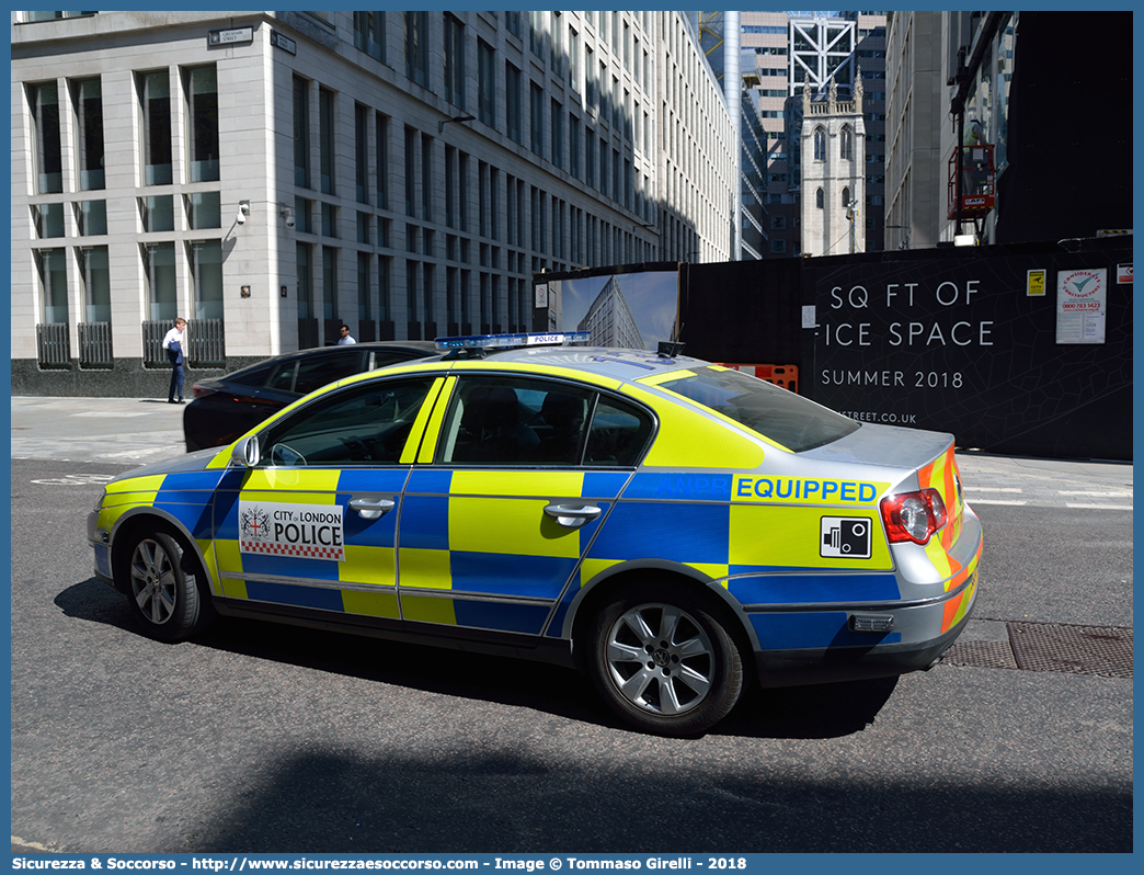 -
United Kingdom of Great Britain and Northern Ireland
City of London Police
Volkswagen Passat VI generation
Parole chiave: UK;United;Kingdom;Great;Britain;Northern;Ireland;City;of;London;Police;Volkswagen;Passat