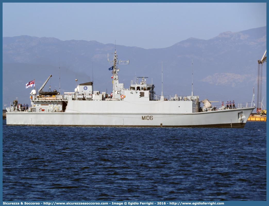 M106 "Penzance"
United Kingdom of Great Britain and Northern Ireland
Royal Navy
Sandown Class Minehunter
Parole chiave: United;Kingdom;Great;Britain;Northern;Ireland;Royal;Navy;M106;Penzance;Sandown;Class;Minehunter