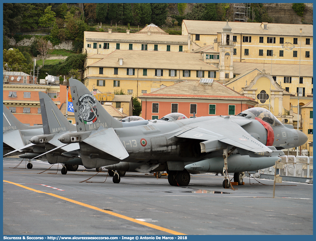 MM7219 1-13
Marina Militare Italiana
Aviazione Navale
McDonnell Douglas AV-8B
Harrier II Plus
Parole chiave: MMI;M.M.I.;Marina;Militare;Italiana;Aviazione;Navale;McDonnell;Douglas;AV-8B;Harrier;II;Plus;+