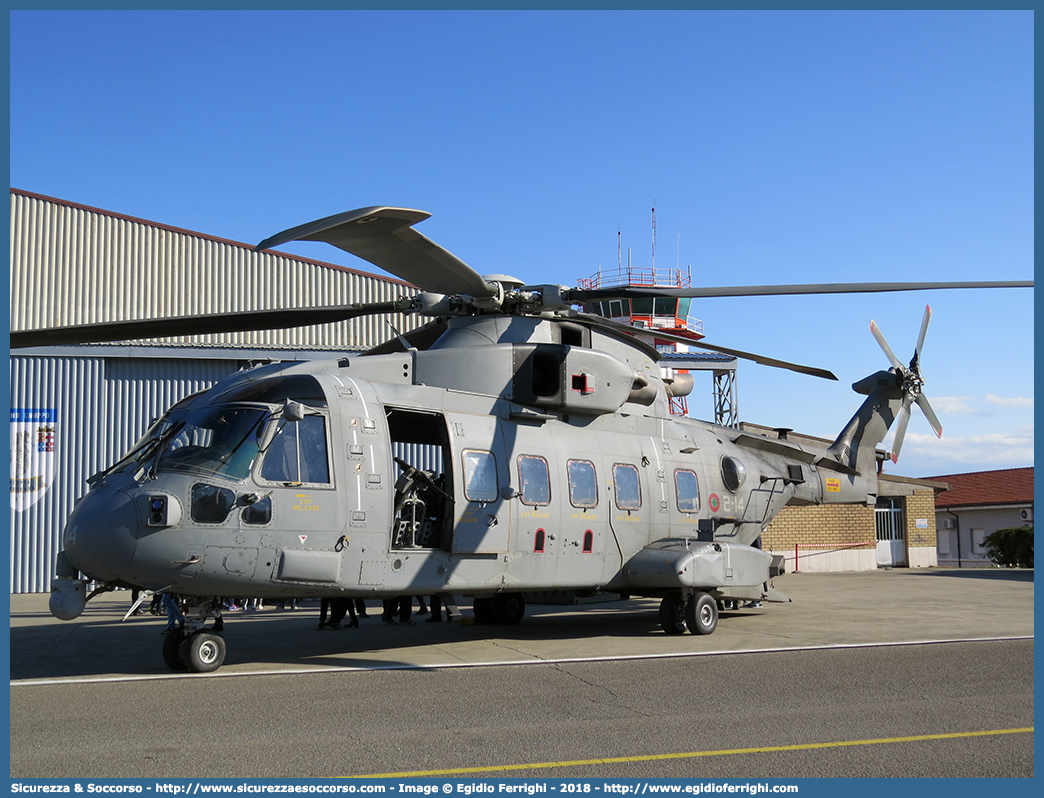 MM81493 2-14
Marina Militare Italiana
Aviazione Navale
Agusta-Westland AW101/EH101
Parole chiave: MMI;M.M.I.;Marina;Militare;Italiana;Aviazione;Navale;Agusta;Westland;AW101;EH101