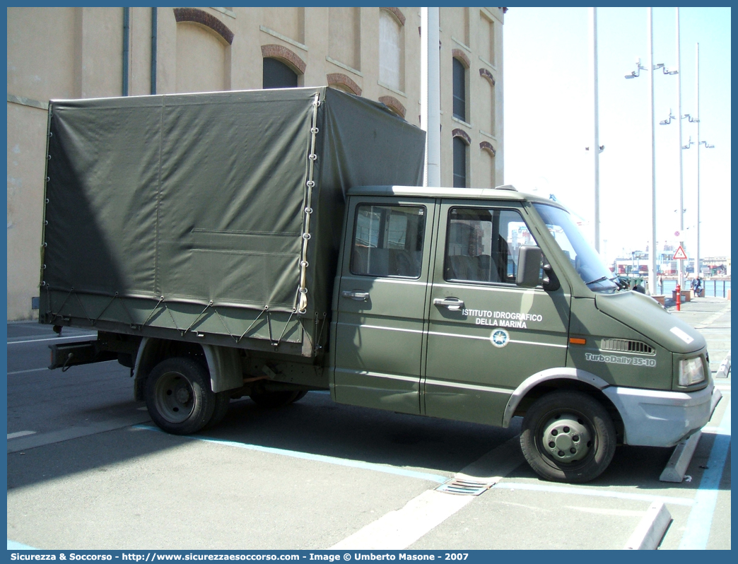 MM AT263
Marina Militare Italiana
Istituto Idrografico della Marina
Iveco Daily 35-10 II serie
Parole chiave: MMI;M.M.I.;Marina;Militare;Italiana;Istituto;Idrografico;Iveco;Daily;35-10;35.10;35;10