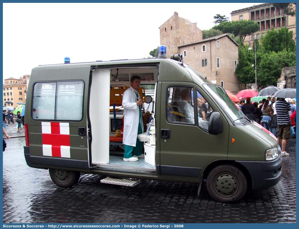 MM BK312
Marina Militare Italiana
Servizio Sanitario
Fiat Ducato II serie restyling
Allestitore Bollanti S.r.l.
Parole chiave: MMI;M.M.I.;Marina;Militare;Italiana;Ambulanza;Autoambulanza;Servizio;Sanitario;Fiat;Ducato;Bollanti