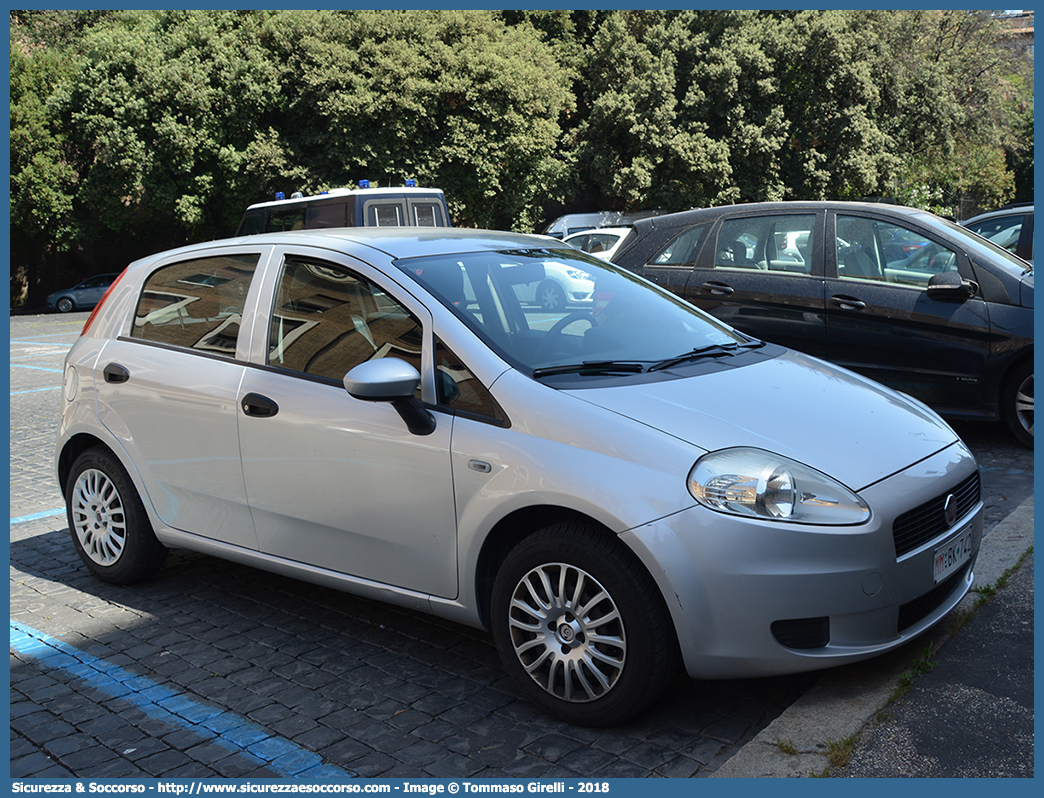 MM BK742
Marina Militare Italiana
Fiat Grande Punto
Parole chiave: MMI;M.M.I.;Marina;Militare;Italiana;Fiat;Grande;Punto