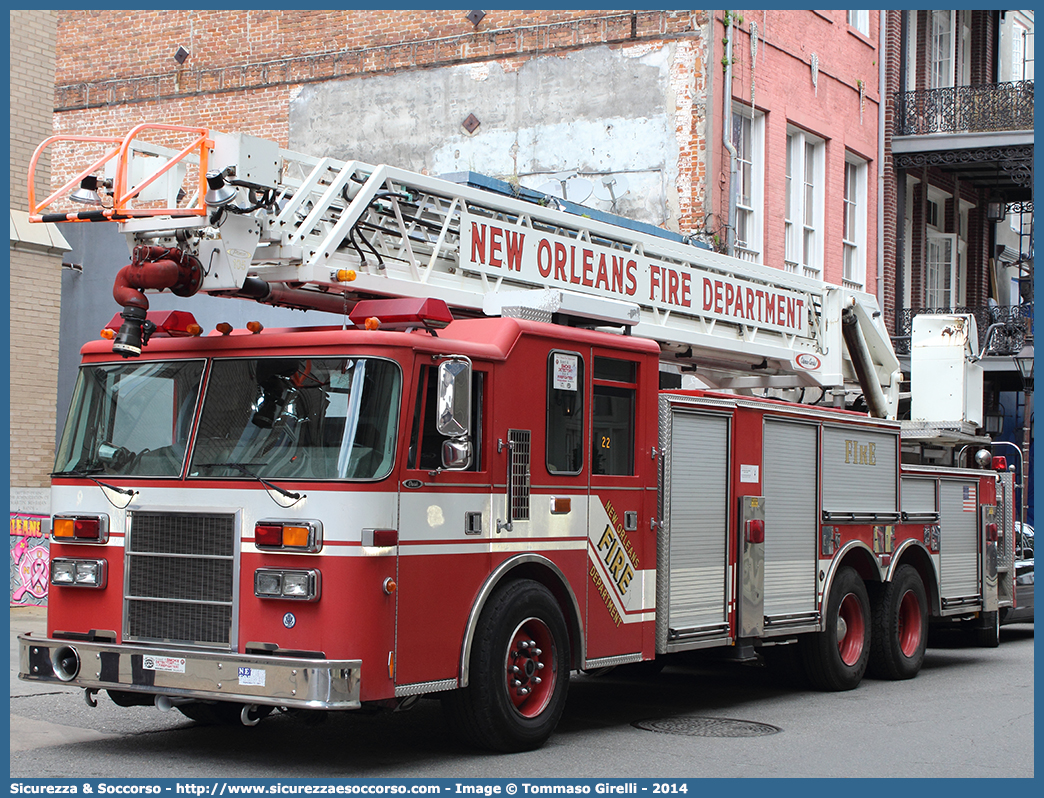 Ladder 14
United States of America
New Orleans Fire Department
Pierce Dash
Parole chiave: United;States;of;America;USA;U.S.A.;NOFD;N.O.F.D.;New;Orleans;Fire;Department;Pierce;Dash