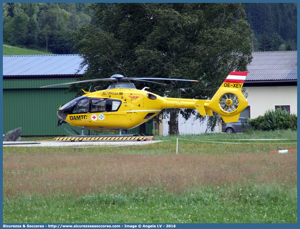 OE-XEY
Republik Österreich
Christophorus Flugrettungsverein - ÖAMTC
Eurocopter EC135 T2+
"CHRISTOPHORUS 7"
Location Lienz
Parole chiave: Republik;Österreich;Christophorus;7;Flugrettungsverein;ÖAMTC;Eurocopter;EC135;T2;Lienz