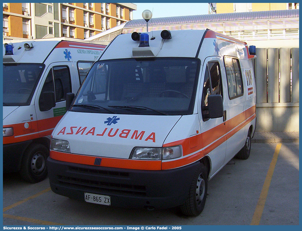 P12
118 Pordenone
Fiat Ducato II serie
Allestitore Grazia
Parole chiave: 118;Pordenone;Ambulanza;Fiat;Ducato;Grazia