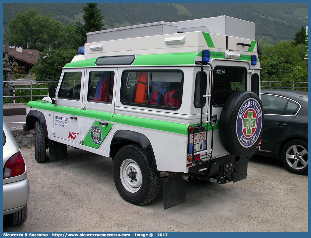 PC ZS0TA
Bergrettungsdienst 
im Alpenverein Südtirol
Merano - Meran
Land Rover Defender 110
Parole chiave: AVS;A.V.S.;CNSAS;C.N.S.A.S.;Soccorso;Alpino;Spelelogico;Bergrettungsdienst;Alpenverein;Südtirol;Merano;Land Rover;Defender;110