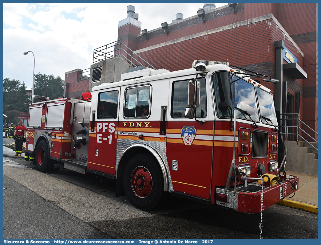 PFS Engine 1 - SP04005
United States of America
New York Fire Department
Seagrave Commander II
Parole chiave: United;States;of;America;USA;U.S.A.;NYFD;N.Y.F.D.;New;York;Fire;Department;Seagrave;Commander