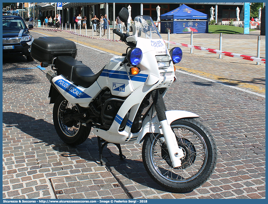 -
Comune di Jesolo
Polizia Locale
Moto Guzzi NTX 750
Parole chiave: PL;PM;P.L.;P.M.;Polizia;Locale;Municipale;Jesolo;Moto;Guzzi;NTX;750