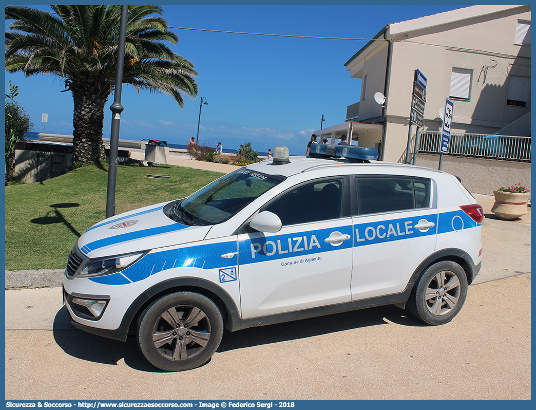 Polizia Locale YA240AH
Polizia Locale
Comune di Aglientu
Kia Sportage III serie
Allestitore Ciabilli S.r.l.
Parole chiave: PL;PM;P.L.;P.M.;Polizia;Locale;Municipale;Aglientu;Kia;Sportage;Ciabilli