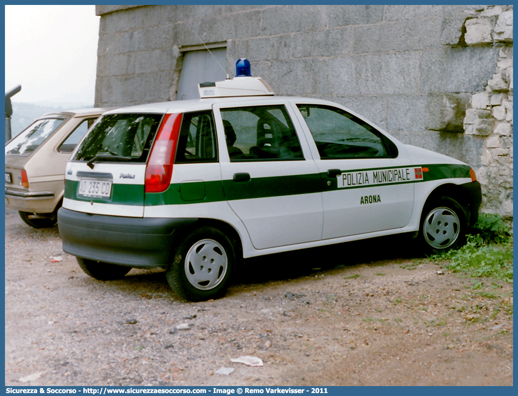 -
Polizia Municipale
Comune di Arona
Fiat Punto I serie
Parole chiave: PL;P.L.;PM;P.M.;Polizia;Locale;Municipale;Arona;Fiat;Punto