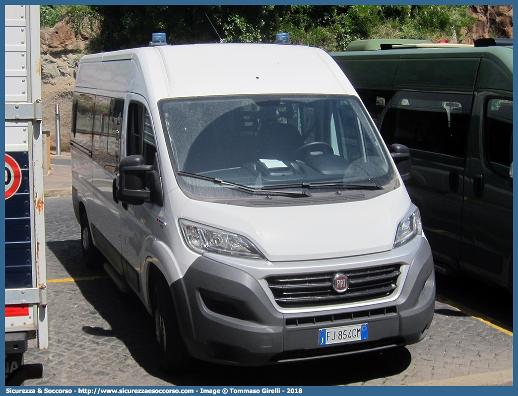 -
Polizia di Roma Capitale
Fiat Ducato III serie restyling
Parole chiave: PL;P.L.;PM;P.M.;Polizia;Locale;Municipale;Roma;Capitale;Fiat;Ducato;X290