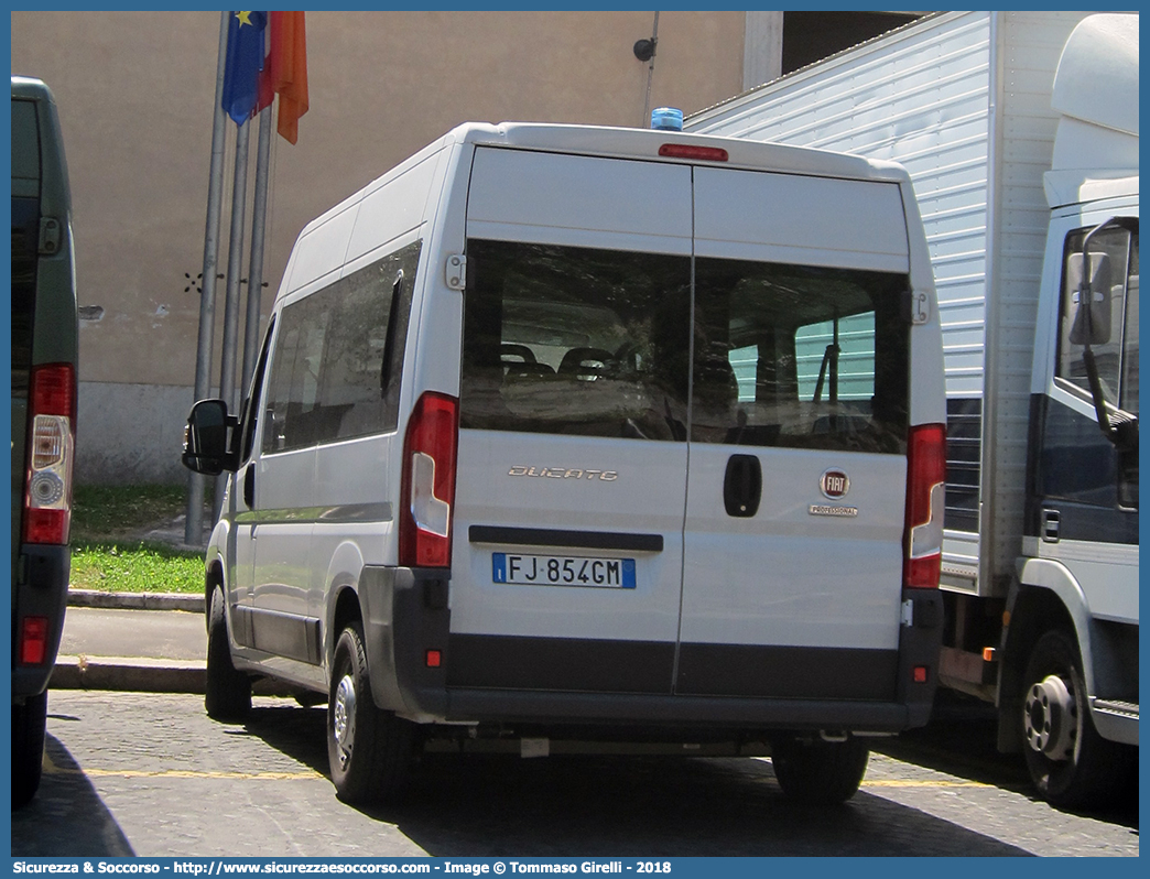 -
Polizia di Roma Capitale
Fiat Ducato III serie restyling
Parole chiave: PL;P.L.;PM;P.M.;Polizia;Locale;Municipale;Roma;Capitale;Fiat;Ducato;X290