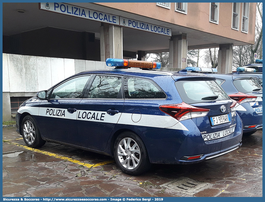 -
Polizia Locale
Comune di Mogliano Veneto
Toyota Auris Touring Sports Hybrid
Allestitore Focaccia Group S.r.l.
Parole chiave: PL;P.L.;PM;P.M.;Polizia;Locale;Municipale;Mogliano;Veneto;Toyota;Auris;Touring;Sports;Hybrid;Focaccia;Group