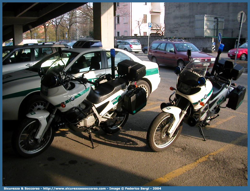 -
Polizia Locale
Comune di Saronno
Bmw F650
Parole chiave: PL;P.L.;PM;P.M.;Polizia;Locale;Municipale;Saronno;Bmw;F650