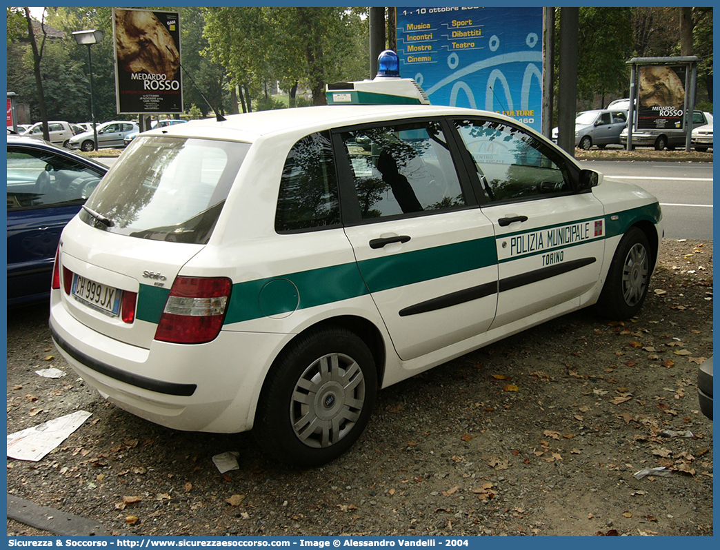 -
Polizia Municipale
Comune di Torino
Fiat Stilo I serie
Parole chiave: PL;P.L.;PM;P.M.;Polizia;Locale;Municipale;Torino;Fiat;Stilo