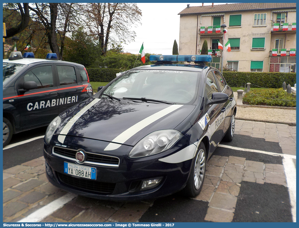 Polizia Locale YA088AH
Polizia Locale
Comune di Arzignano
Fiat Nuova Bravo
Allestitore Ciabilli S.r.l.
Parole chiave: PL;P.L.;PM;P.M.;Polizia;Locale;Municipale;Arzignano;Fiat;Nuova Bravo;Ciabilli