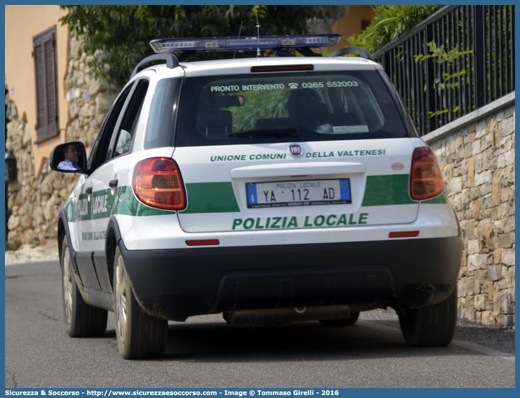 Polizia Locale YA112AD
Polizia Locale
Unione dei Comuni della Valtenesi
Fiat Sedici II serie
Parole chiave: PL;P.L.;PM;P.M.;Polizia;Locale;Municipale;Unione;Comuni;della;Valtenesi;Manerba;del;Garda;Moniga;Padenghe;Soiano;del;Lago;Fiat;Sedici