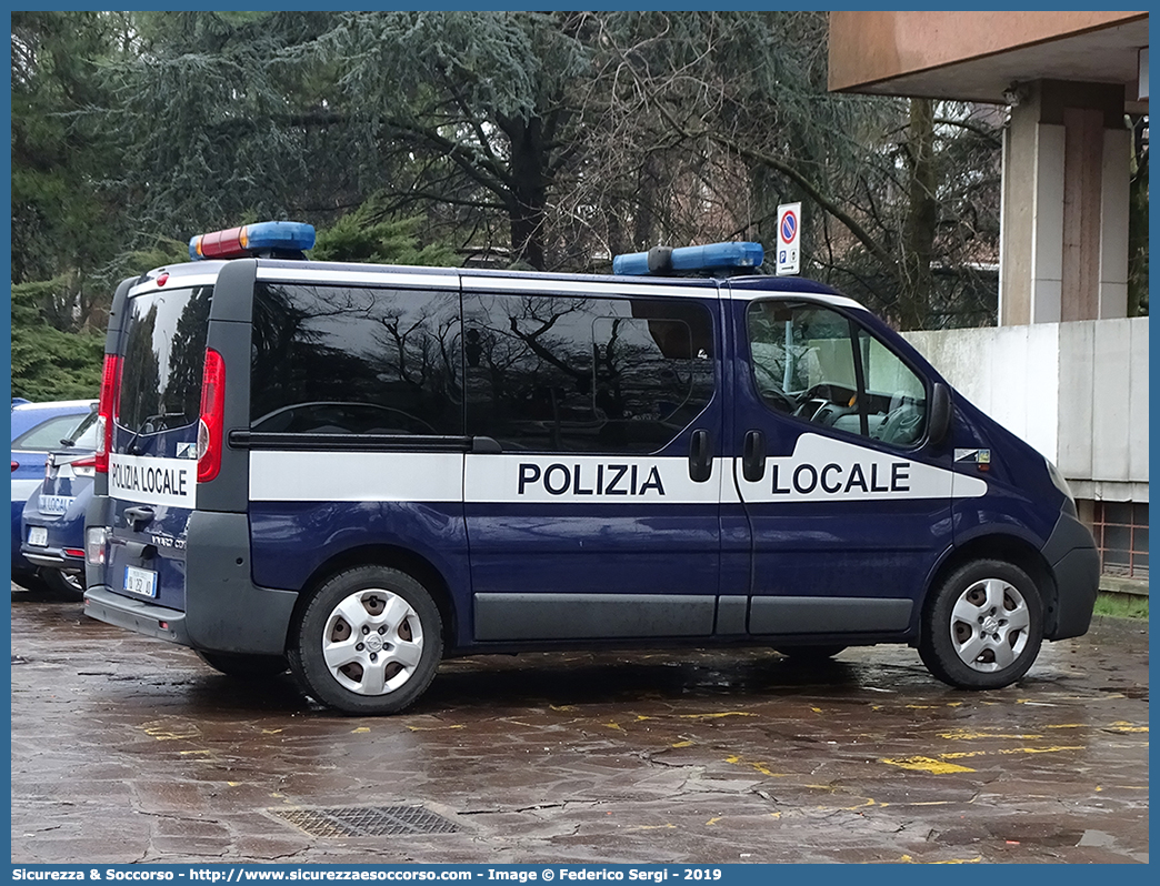 Polizia Locale YA252AD
Polizia Locale
Comune di Mogliano Veneto
Opel Vivaro I serie
Allestitore Focaccia Group S.r.l.
Parole chiave: PL;P.L.;PM;P.M.;Polizia;Locale;Municipale;Mogliano;Veneto;Opel;Vivaro;Focaccia;Group