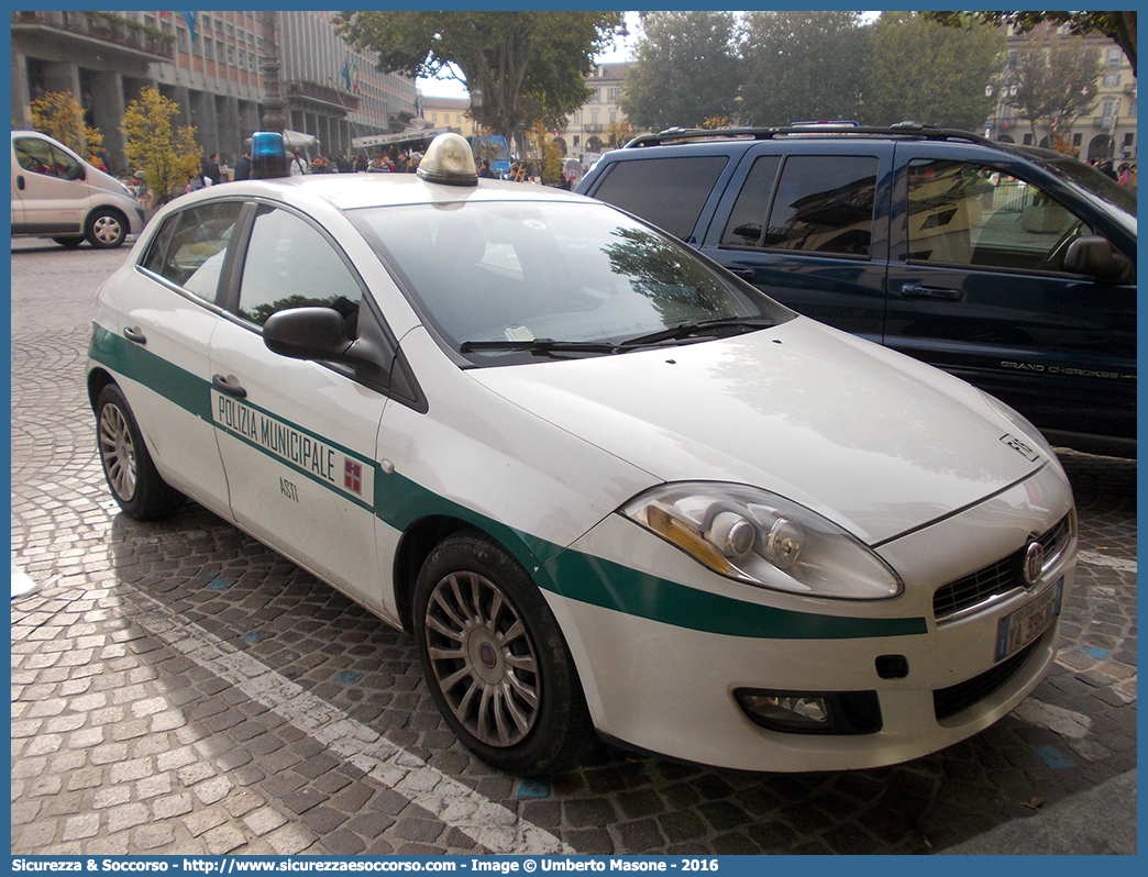 Polizia Locale YA395AC
Polizia Municipale
Comune di Asti
Fiat Nuova Bravo
Parole chiave: PL;P.L.;PM;P.M.;Polizia;Locale;Municipale;Asti;Fiat;Nuova;Bravo