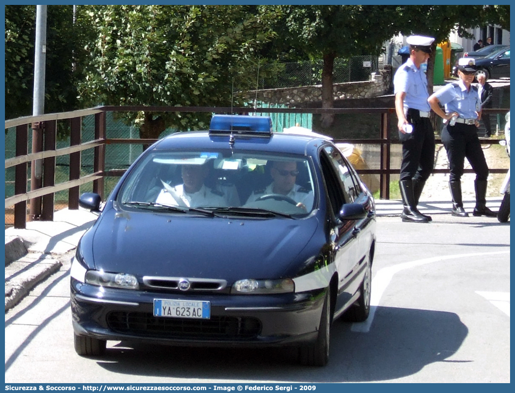 Polizia Locale YA623AC
Polizia Locale
Comune di Venezia
Fiat Marea
Parole chiave: PL;P.L.;PM;P.M.;Polizia;Locale;Municipale;Venezia;Fiat;Marea