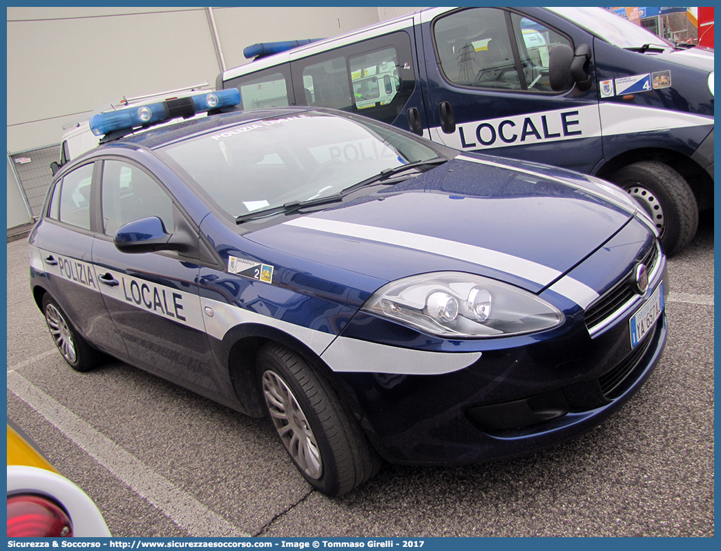 Polizia Locale YA657AJ
Polizia Locale
Comune di San Bonifacio
Fiat Nuova Bravo
Allestitore Focaccia Group S.r.l.
Parole chiave: PL;P.L.;PM;P.M.;Polizia;Locale;Municipale;San Bonifacio;Fiat;Bravo;Focaccia