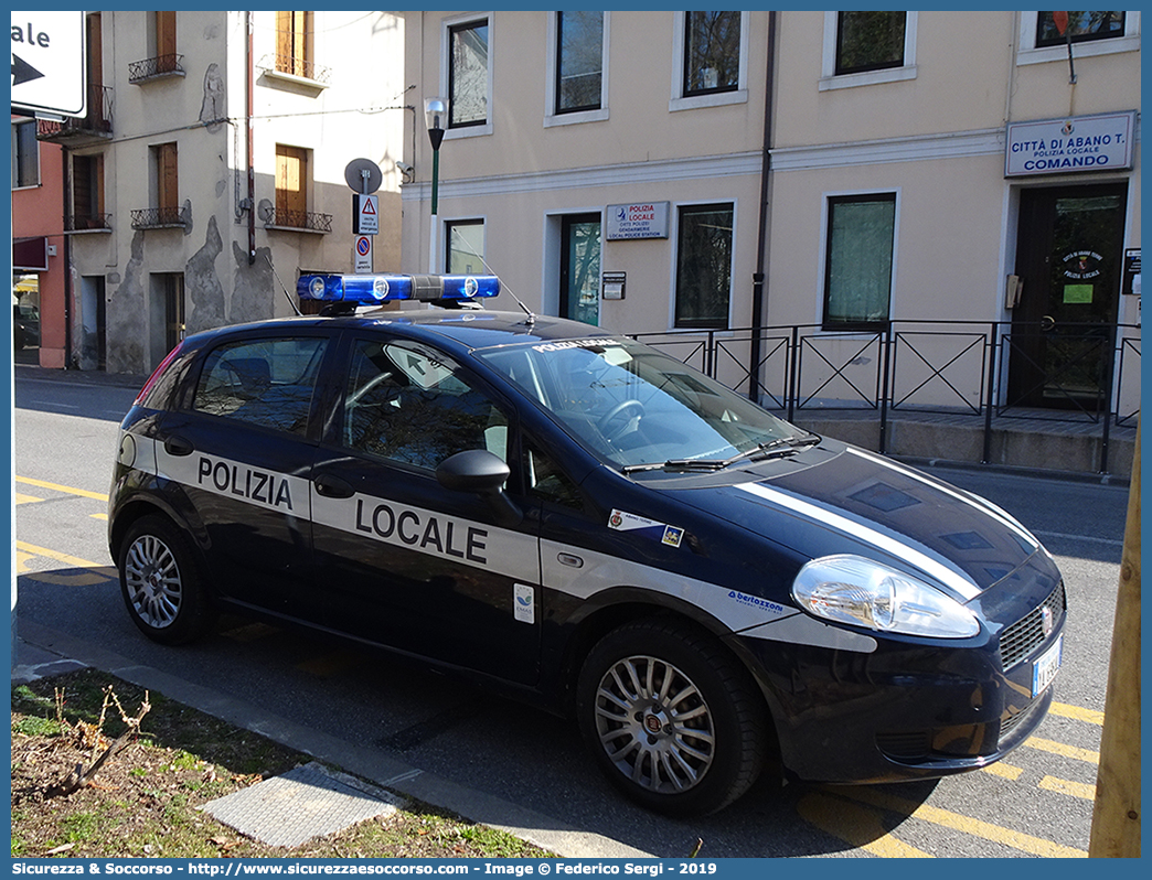 Polizia Locale YA698AL
Polizia Locale
Comune di Abano Terme
Fiat Grande Punto
Allestitore Bertazzoni S.r.l.
Parole chiave: PL;P.L.;PM;P.M.;Polizia;Locale;Municipale;Abano;Terme;Fiat;Grande;Punto;Bertazzoni