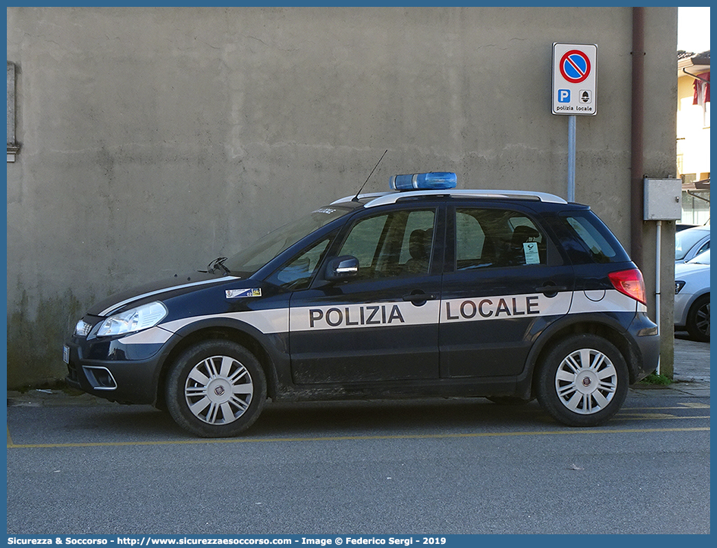 Polizia Locale YA700AL
Polizia Locale
Comune di Due Carrare
Fiat Sedici I serie
Parole chiave: PL;P.L.;PM;P.M.;Polizia;Municipale;Locale;Due Carrare;Fiat;Sedici