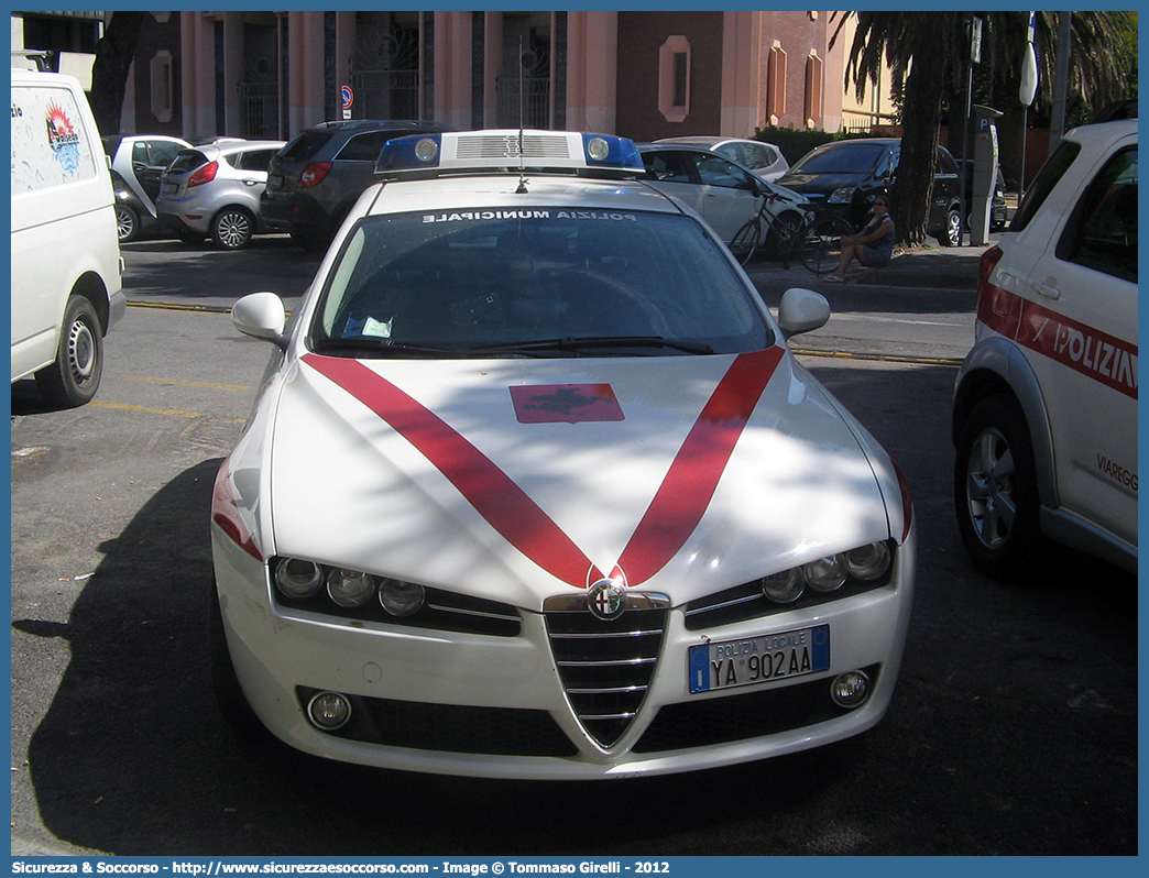 Polizia Locale YA902AA
Polizia Municipale
Comune di Viareggio
Alfa Romeo 159 Sportwagon
Allestitore Ciabilli S.r.l.
Parole chiave: PL;P.L.;PM;P.M.;Polizia;Locale;Municipale;Viareggio;Alfa;Romeo;159;Sportwagon;Ciabilli