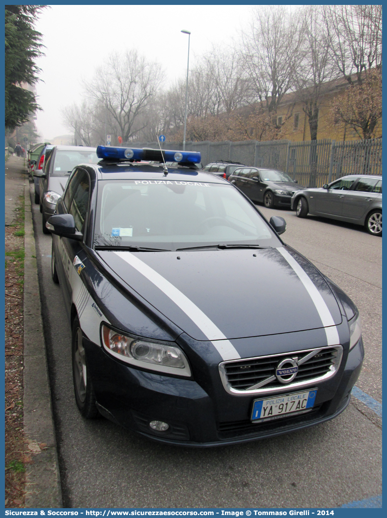 Polizia Locale YA917AC
Polizia Locale
Comune di Zevio
Volvo V50
Allestitore Bertazzoni S.r.l.
Parole chiave: PL;P.L.;PM;P.M.;Polizia;Locale;Municipale;Zevio;Volvo;V50;Bertazzoni