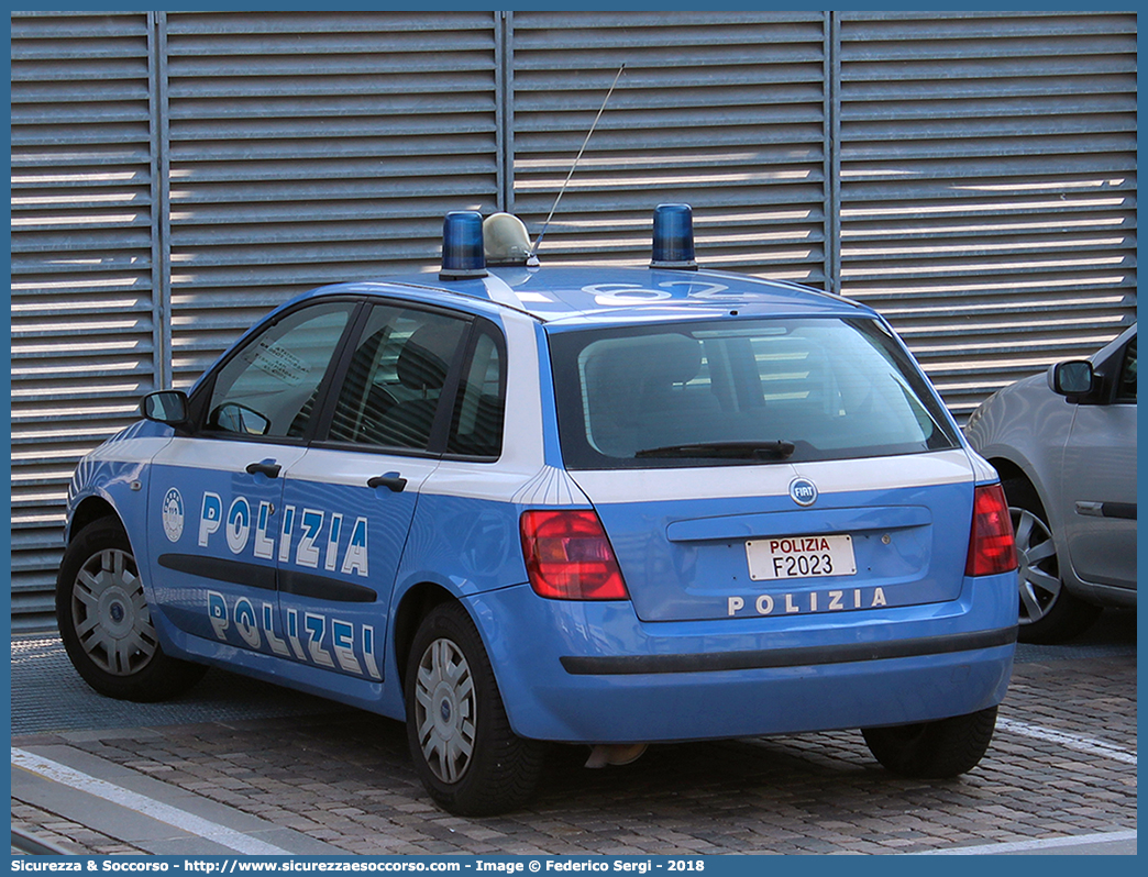 Polizia F2023
Polizia di Stato
Questura di Bolzano
Fiat Stilo II serie
Parole chiave: PS;P.S.;Polizia;di;Stato;Polizei;Bolzano;Fiat;Stilo