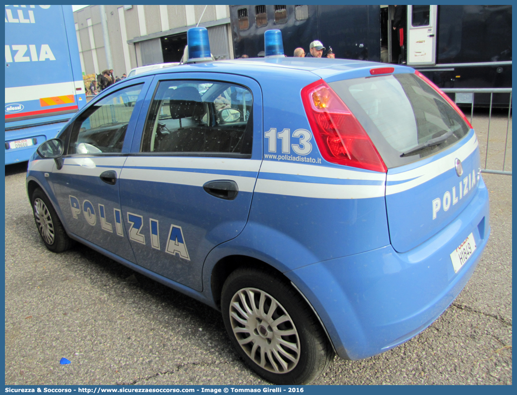 Polizia H1849
Polizia di Stato
Fiat Grande Punto
Parole chiave: PS;P.S.;Polizia;di;Stato;Pubblica;Sicurezza;Fiat;Grande;Punto