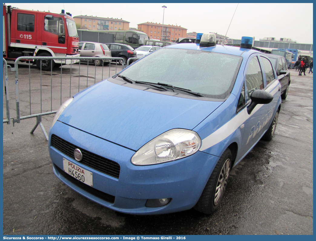 Polizia H4560
Polizia di Stato
Fiat Grande Punto
Parole chiave: PS;P.S.;Polizia;di;Stato;Pubblica;Sicurezza;Fiat;Grande;Punto