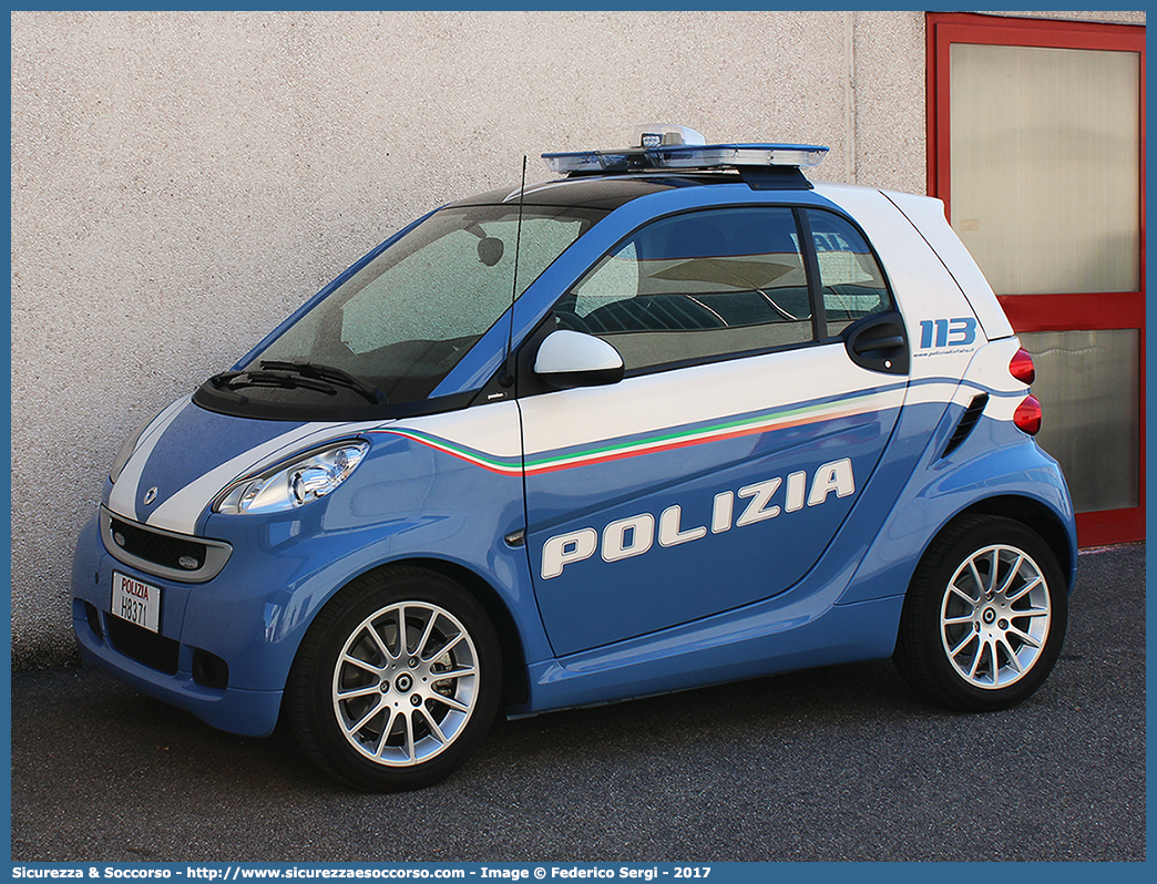 Polizia H8371
Polizia di Stato
Smart ForTwo II serie
Parole chiave: PS;P.S.;Polizia;Stato;Pubblica;Sicurezza;Smart;ForTwo;For Two