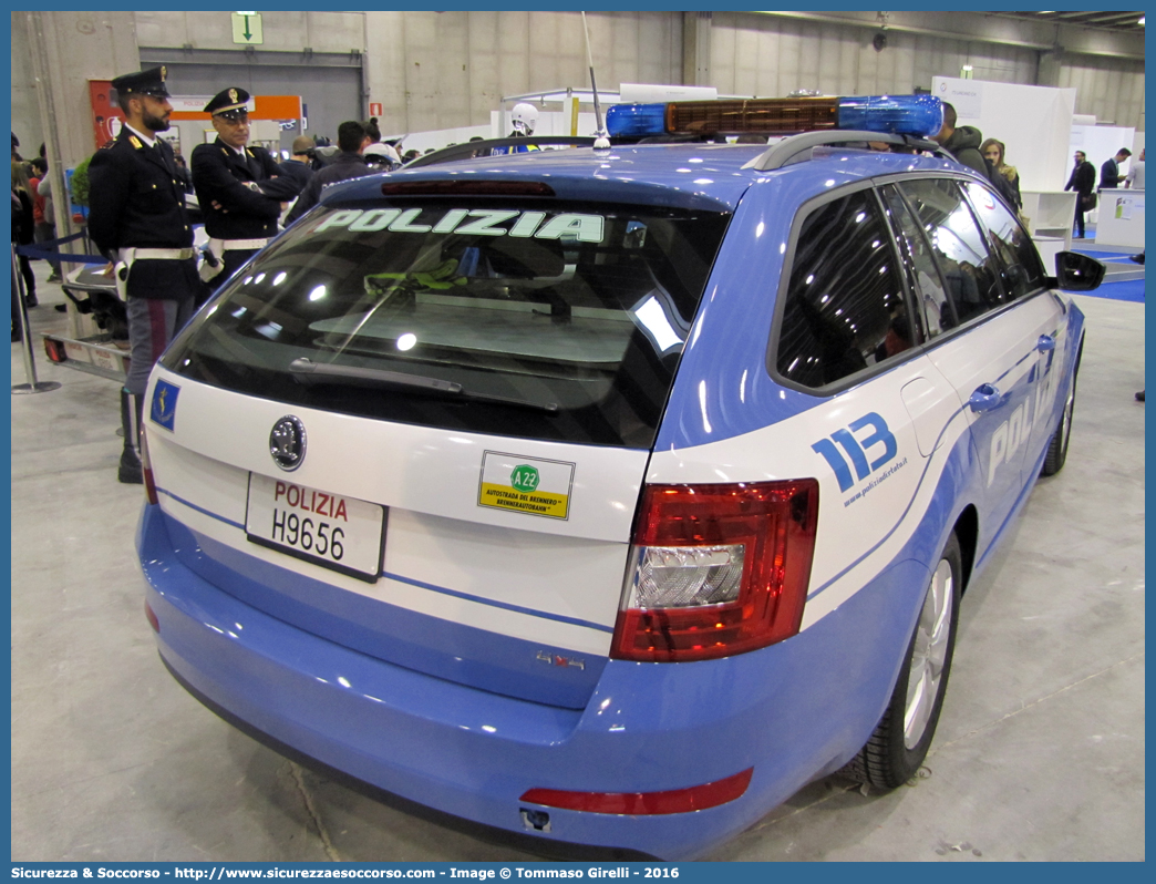 Polizia H9656
Polizia di Stato
Polizia Stradale
Autostrada del Brennero S.p.A.
Skoda Octavia Wagon 4x4 IV serie
Allestitore Bertazzoni S.r.l.
Parole chiave: PS;P.S.;Polizia;di;Stato;Stradale;Autostradale;Autostrada;del;Brennero;Brennerautobahn;Skoda;Octavia;Wagon;Station;SW;S.W.;4x4;Bertazzoni