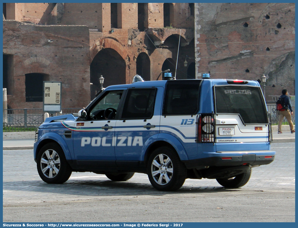 Polizia M1298
Polizia di Stato
Reparto Mobile
Land Rover Discovery 4
Allestitore Carrozzeria Marazzi S.p.A.
Parole chiave: PS;P.S.;Polizia;di;Stato;Pubblica;Sicurezza;Reparto;Mobile;Land;Rover;Discovery;4;Marazzi