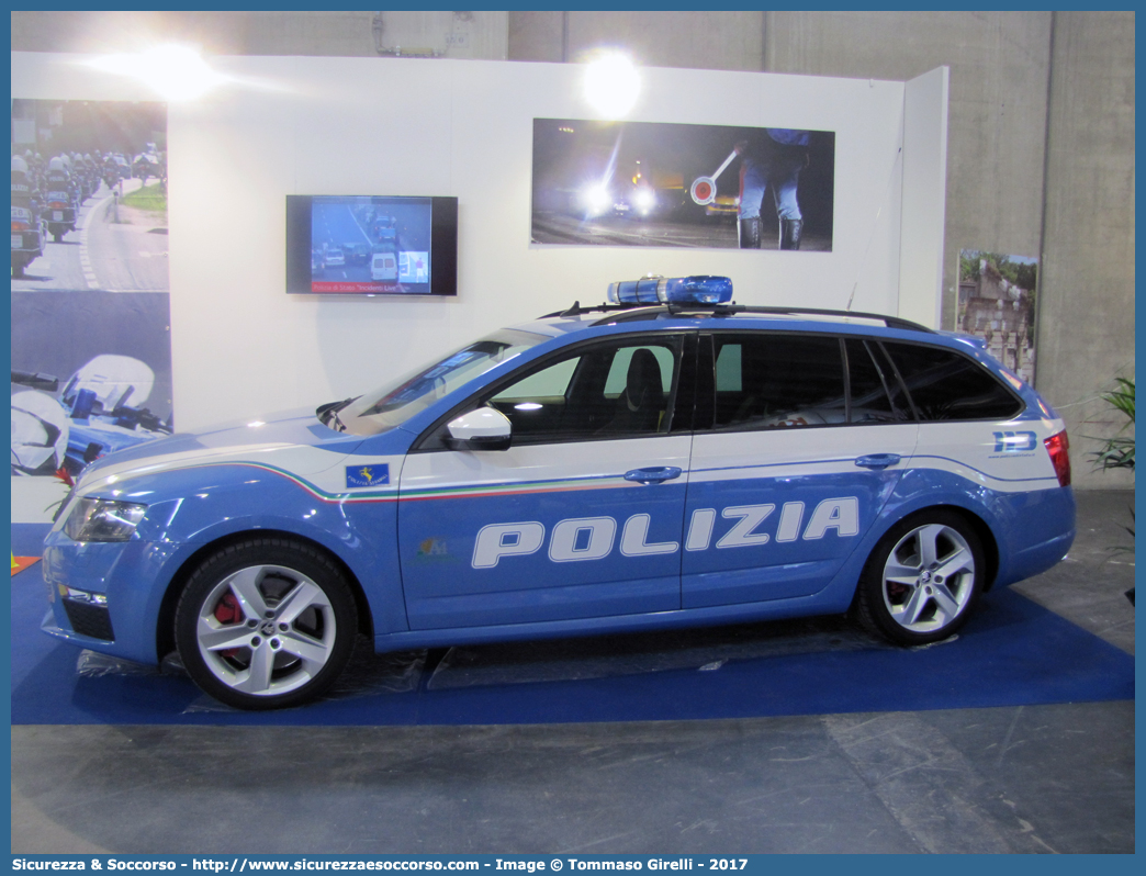 Polizia M1559
Polizia di Stato
Polizia Stradale
Autostrada Bs/Vr/Vi/Pd S.p.A.
Skoda Octavia Wagon RS IV serie
Parole chiave: PS;P.S.;Polizia;di;Stato;Stradale;Autostrada;Autostradale;Bs/Vr/Vi/Pd S.p.A.;Skoda;Octavia;Wagon;Station;SW;S.W.;RS