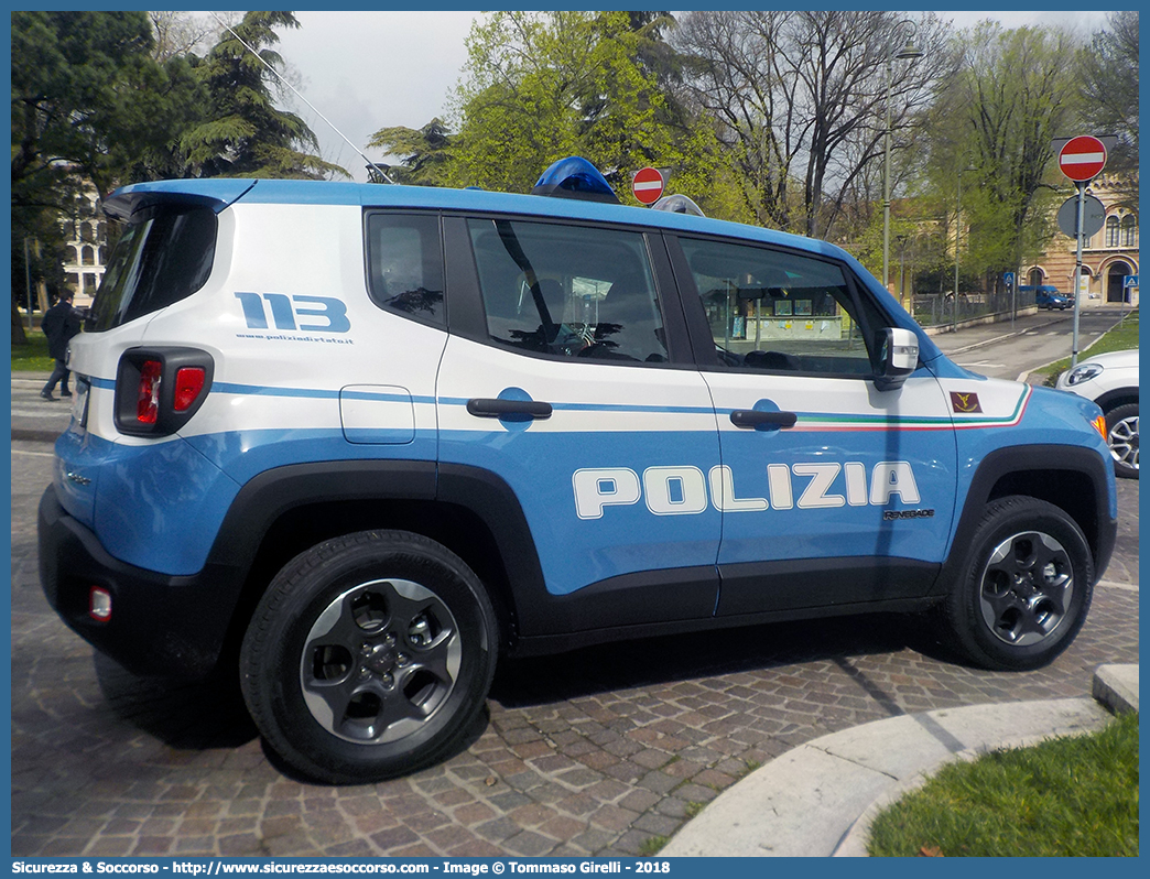 Polizia M3156
Polizia di Stato
Polizia Ferroviaria
Jeep Renegade I serie
Parole chiave: PS;P.S.;Polizia;di;Stato;Ferroviaria;Jeep;Renegade