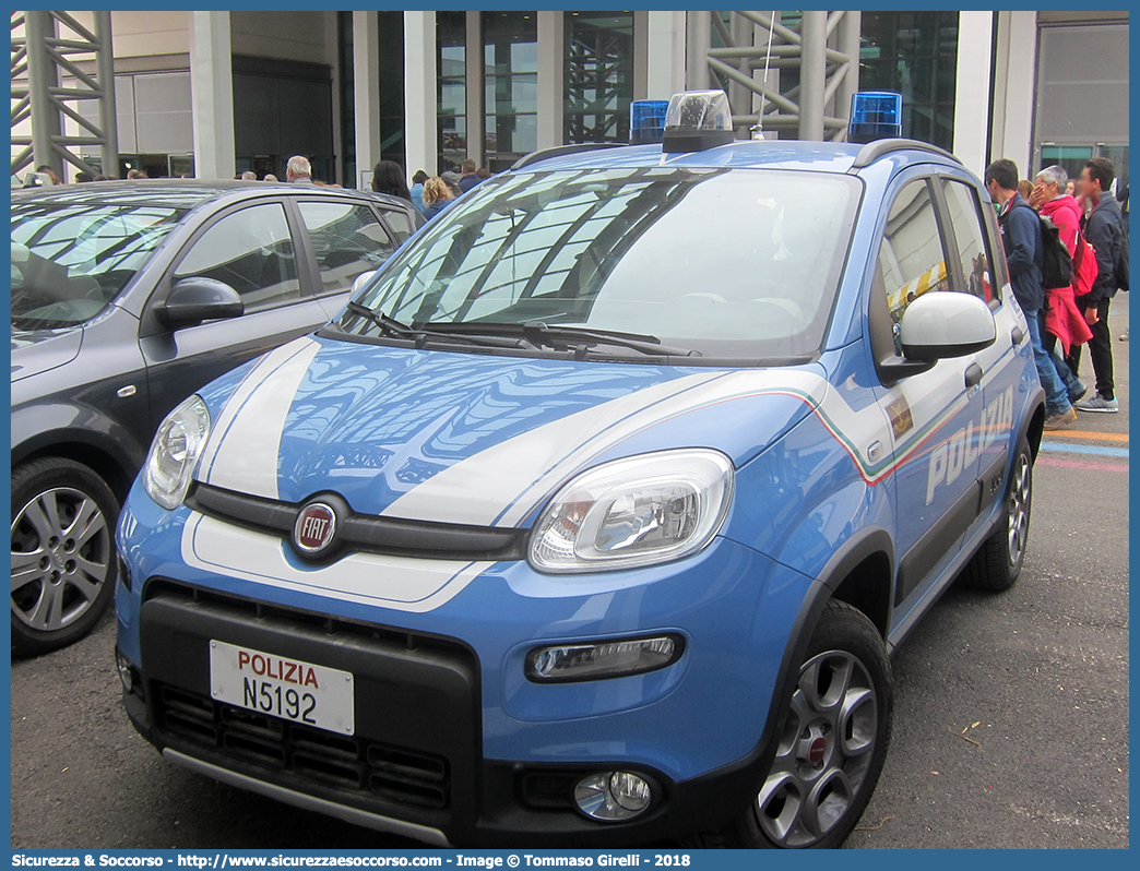 Polizia N5192
Polizia di Stato
Polizia Ferroviaria
Fiat Nuova Panda 4x4 II serie
Parole chiave: PS;P.S.;Polizia;di;Stato;Ferroviaria;Polfer;Fiat;Nuova;Panda;4x4