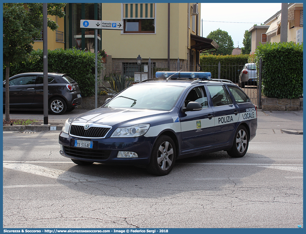 Polizia Locale YA516AE
Polizia Locale
Unione Pratiarcati
Skoda Octavia Wagon III serie
Allestitore Focaccia Group S.r.l.
Parole chiave: PL;PM;P.L.;P.M.;Polizia;Locale;Municipale;Unione;Pratiarcati;Albignasego;Casalserugo;Maserà;Skoda;Octavia;Wagon;Focaccia