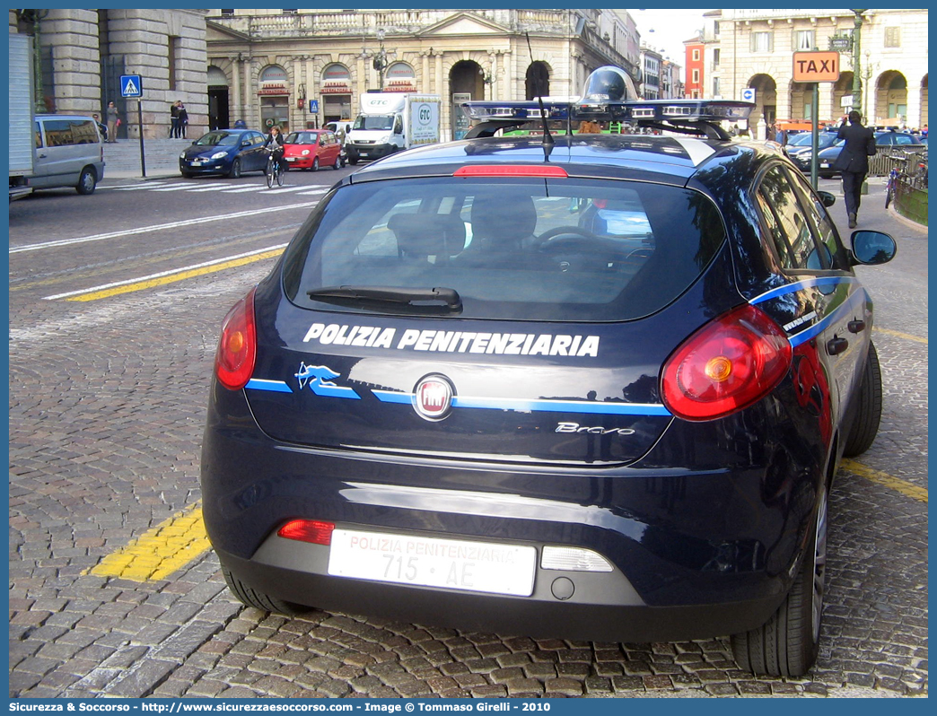 Polizia Penitenziaria 715AE
Polizia Penitenziaria
Nucleo Traduzioni e Piantonamenti
Fiat Nuova Bravo
Parole chiave: PP;P.P.;Pol.Pen;PolPen;AdiC;A.diC.;Agenti;di;Custodia;Polizia;Penitenziaria;Nucleo;Traduzioni;Piantonamenti;Fiat;Nuova;Bravo