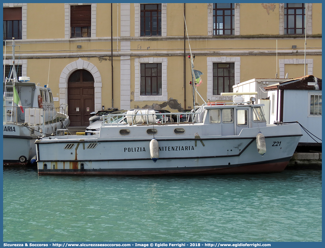 Z21
Polizia Penitenziaria
Servizio Navale
Motovedetta Classe Z
Parole chiave: PolPen;AdiC;Agenti;Custodia;Polizia;Penitenziaria;Servizio;Navale;Motovedetta;Classe;Z