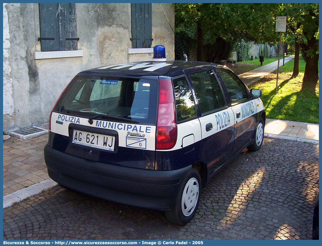 -
Polizia Municipale
Comune di Portogruaro
Fiat Punto I serie
