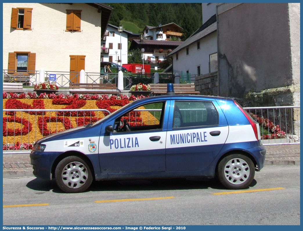 -
Polizia Municipale
Comune di Auronzo di Cadore
Fiat Punto II serie
Parole chiave: PL;P.L.;PM;P.M.;Polizia;Locale;Municipale;Auronzo;di;Cadore;Fiat;Punto