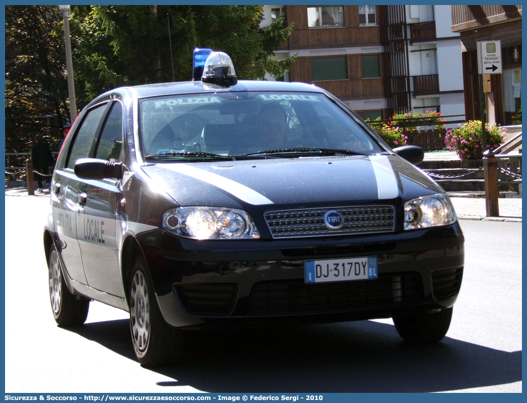 -
Polizia Locale
Comune di Belluno
Fiat Punto III serie restyling
Parole chiave: PL;P.L.;PM;P.M.;Polizia;Locale;Municipale;Belluno;Fiat;Punto;Classic