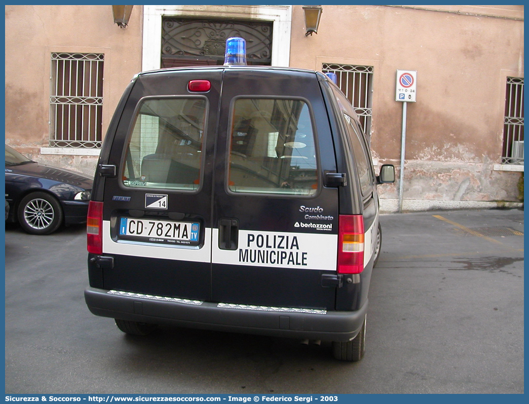 -
Polizia Municipale
Comune di Treviso
Fiat Scudo II serie
Allestitore Bertazzoni S.r.l.
Parole chiave: PL;P.L.;PM;P.M.;Polizia;Locale;Municipale;Treviso;Fiat;Scudo